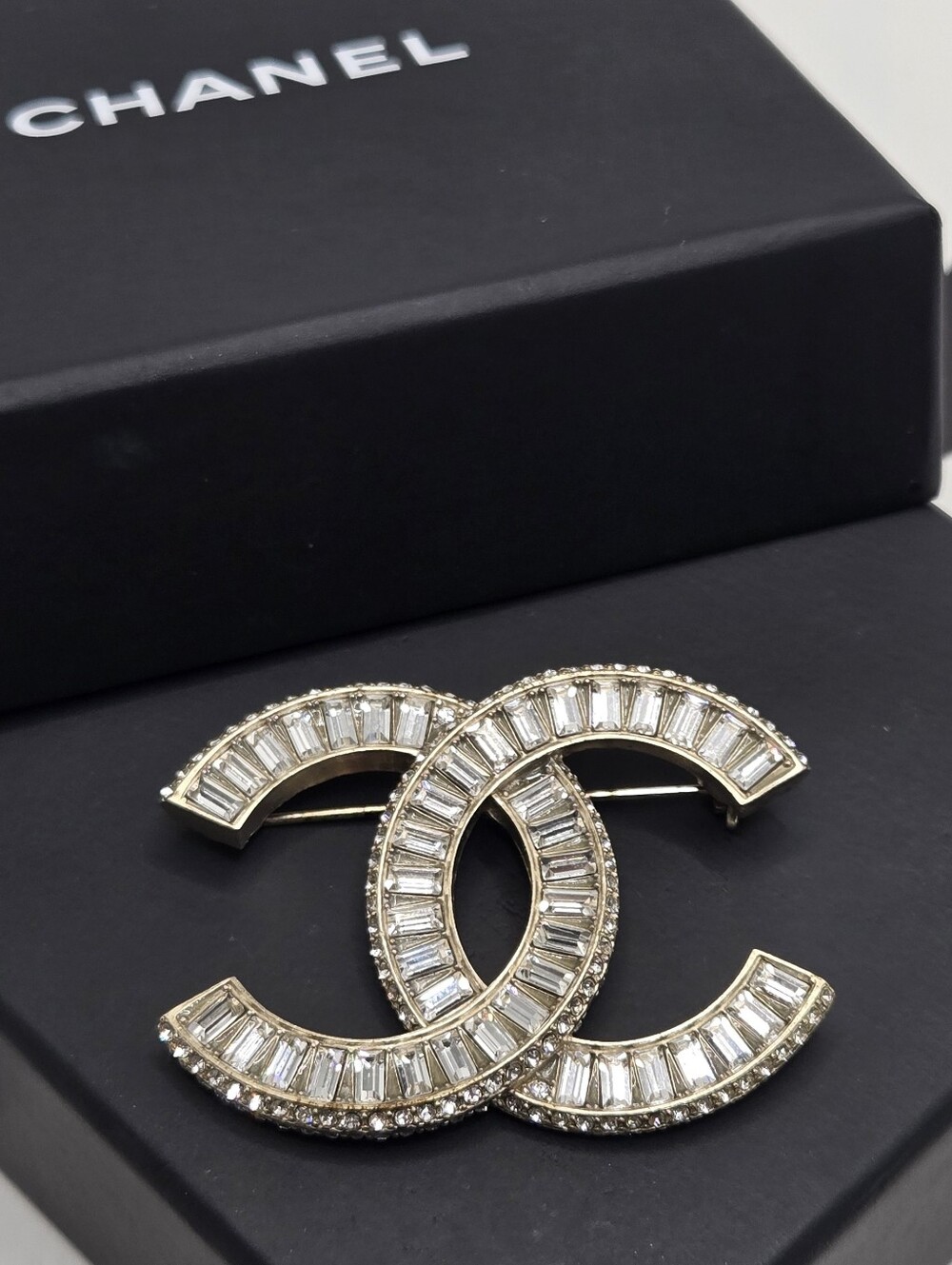 #171 - Chanel A16V